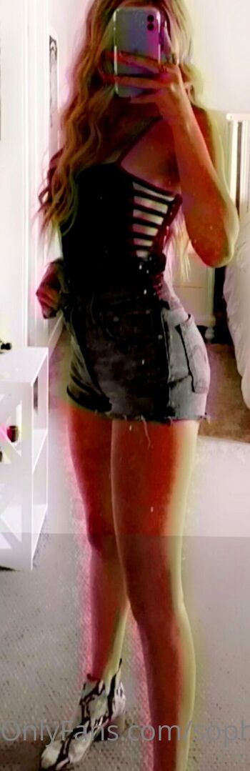 Sophie / sophietaylor_5 nude photo #9