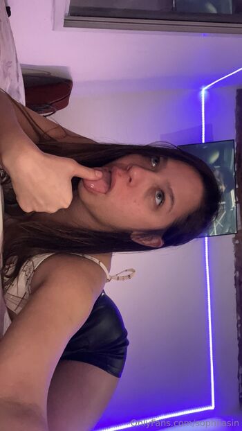 Sophia Si / sophiiasin / sofiidulzura nude photo #24