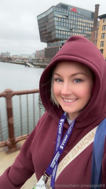 Southern Momm / southern.pineapple69 nude photo #4