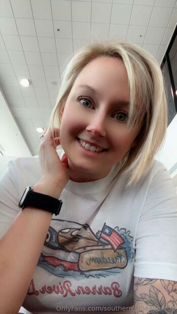 Southern Momm / southern.pineapple69 nude photo #5