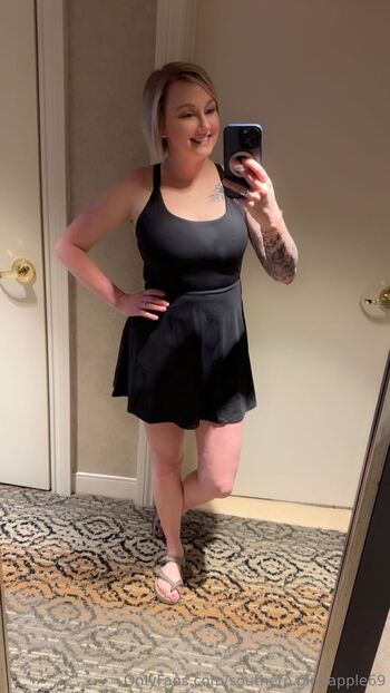 Southern Momm / southern.pineapple69 nude photo #7