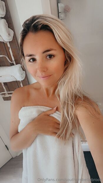 Southern Belle Broo / southernbellebrook nude photo #2