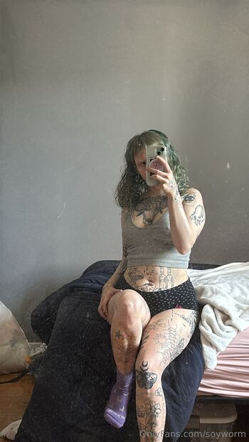 3 / soyworm nude photo #16
