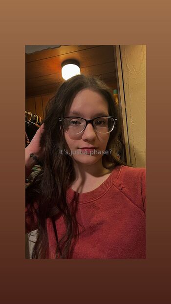 OnlyFans / spaced._.out66 nude photo #2