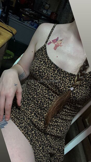 OnlyFans / spaced._.out66 nude photo #7