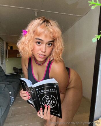 CandielyP / spicycandiely nude photo #25
