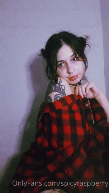Franciell / spicyraspberry nude photo #16