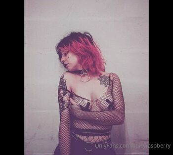 Franciell / spicyraspberry nude photo #21