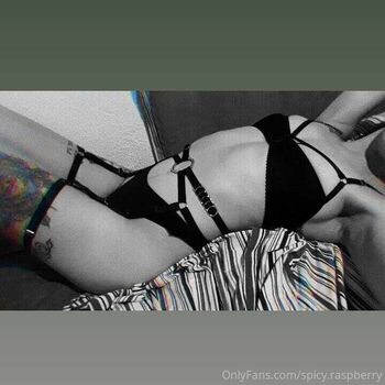 Franciell / spicyraspberry nude photo #28