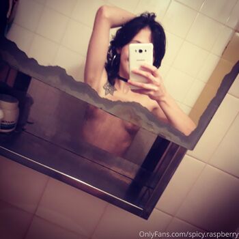 Franciell / spicyraspberry nude photo #33