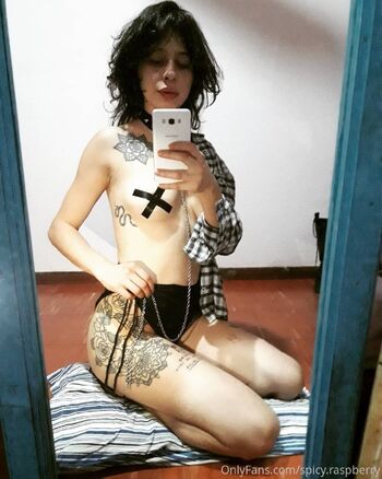 Franciell / spicyraspberry nude photo #35