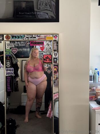 Mistress Spit / spite.doll nude photo #21