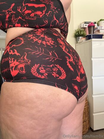 Mistress Spit / spite.doll nude photo #23