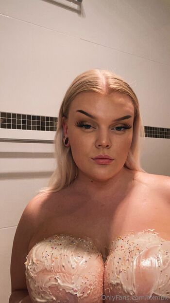 Mistress Spit / spite.doll nude photo #28