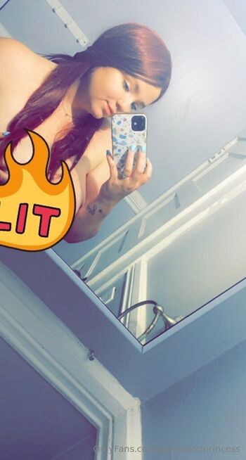 OnlyFans / spoiledddprincess nude photo #32