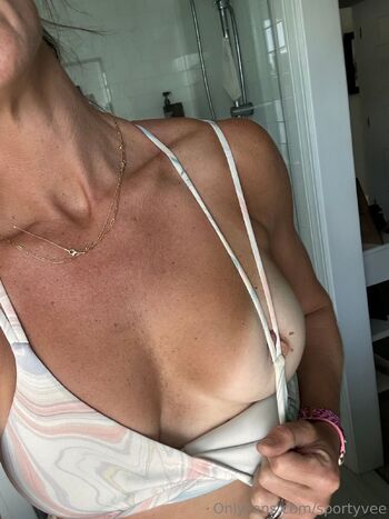 SportyVe / sportyvee nude photo #23