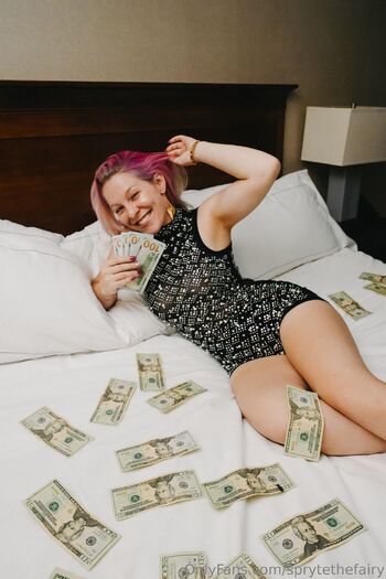 OnlyFans / sprytethefairy nude photo #2