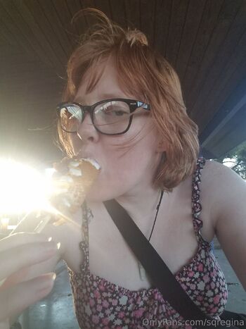 Sleeping Queen Regina Cospla / sqregina nude photo #1