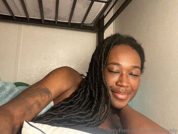 ur mo / srirachadaddy nude photo #9