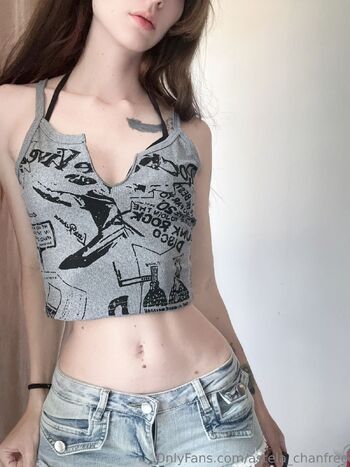 OnlyFans / stacypinki nude photo #16