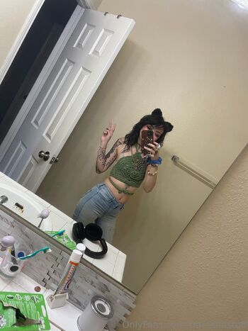 Celest / starsandstuff nude photo #8