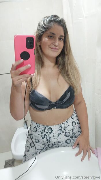Steefy Curvy Gir / steefylove nude photo #11