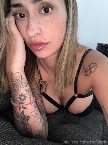 Stef / stefylatin nude photo #3