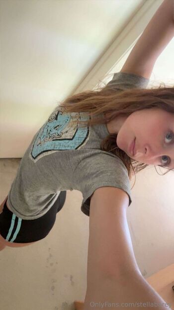 Stella Bare / stellabarey nude photo #3