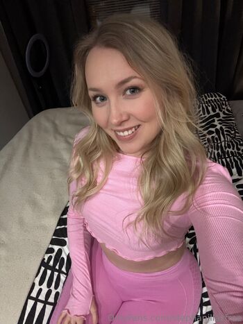 Stephanillazfre / stephanillazfree nude photo #6