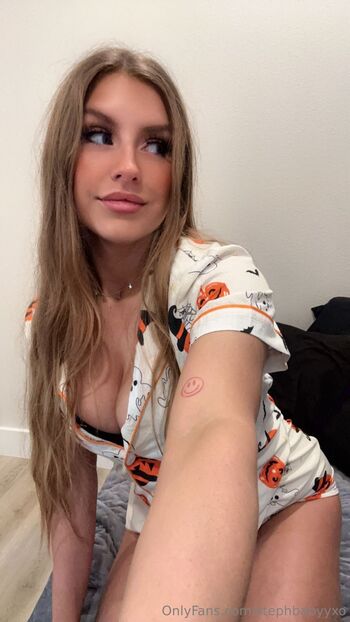 Steph Baby FREE PAGE / stephbabyyxo nude photo #24