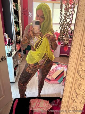 Stephie / stephie_zachmann nude photo #1