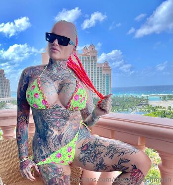 Stephie / stephie_zachmann nude photo #5