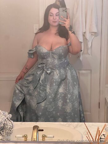 Steph Oshir / stephoshiri nude photo #11