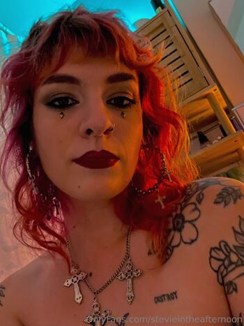 Stevi / stevieintheafternoon nude photo #29