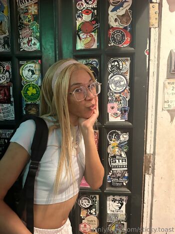 Klover / sticky.toast nude photo #10