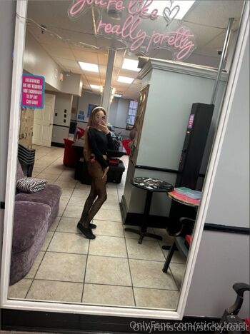 Klover / sticky.toast nude photo #13