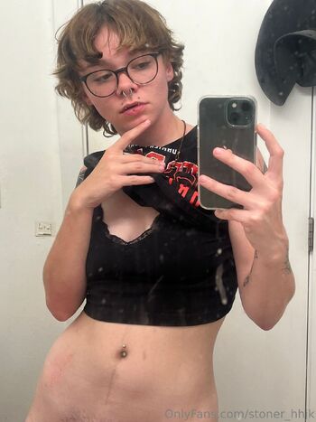 hhj / stoner_hhjk nude photo #3