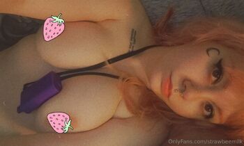 Kaylee Mare / strawbeemilk nude photo #8