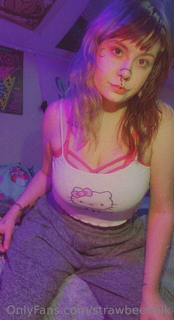 Kaylee Mare / strawbeemilk nude photo #13