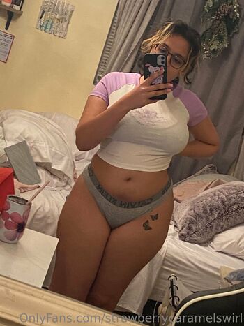 StrawberryCaramelSwir / strawberrycaramelswirl nude photo #6