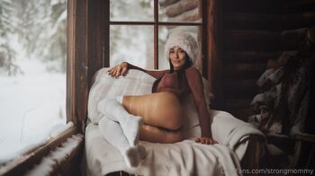 STRONG MOMMY CONSTANZ / strongmommy nude photo #12