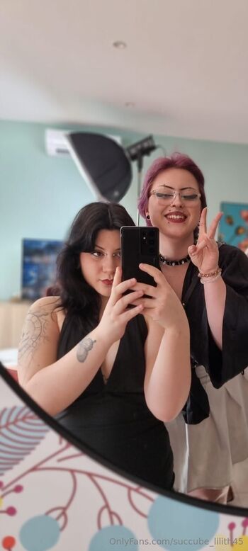 Lilith / succube_lilith45 nude photo #2