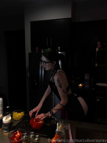 Ray / succubusrayray nude photo #28