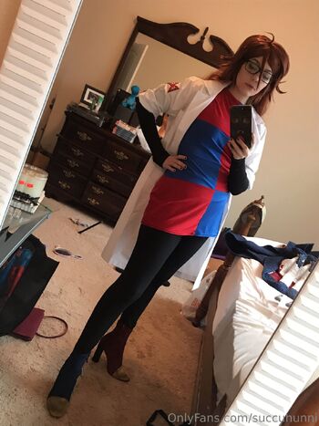 SuccuHunn / succuhunni nude photo #7