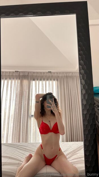 OnlyFans / sugarhot_bunny nude photo #2