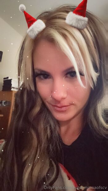 OnlyFans / sugarmamaofscv nude photo #6