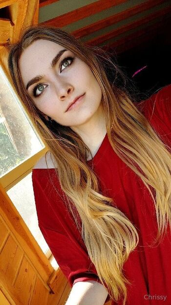 Chrissy / sunflowerseedling / sun.seedling / subflowerseed nude photo #4