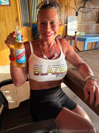 Sunn / sunni_daize nude photo #6