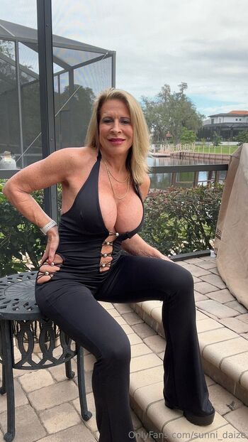Sunn / sunni_daize nude photo #32
