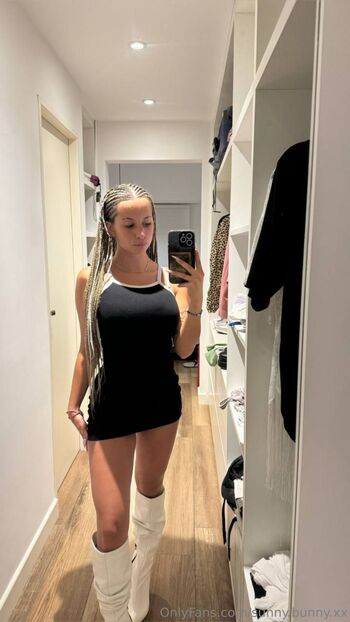 Sunny Jhonnson / sunny.bunny.xx / its.sunny_bunny nude photo #7